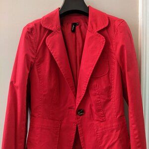 Red Jaket